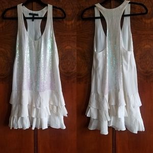 Sequin tank